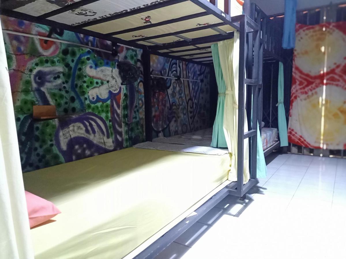 Deoplet Homestay & Gallery Yogyakarta Extérieur photo